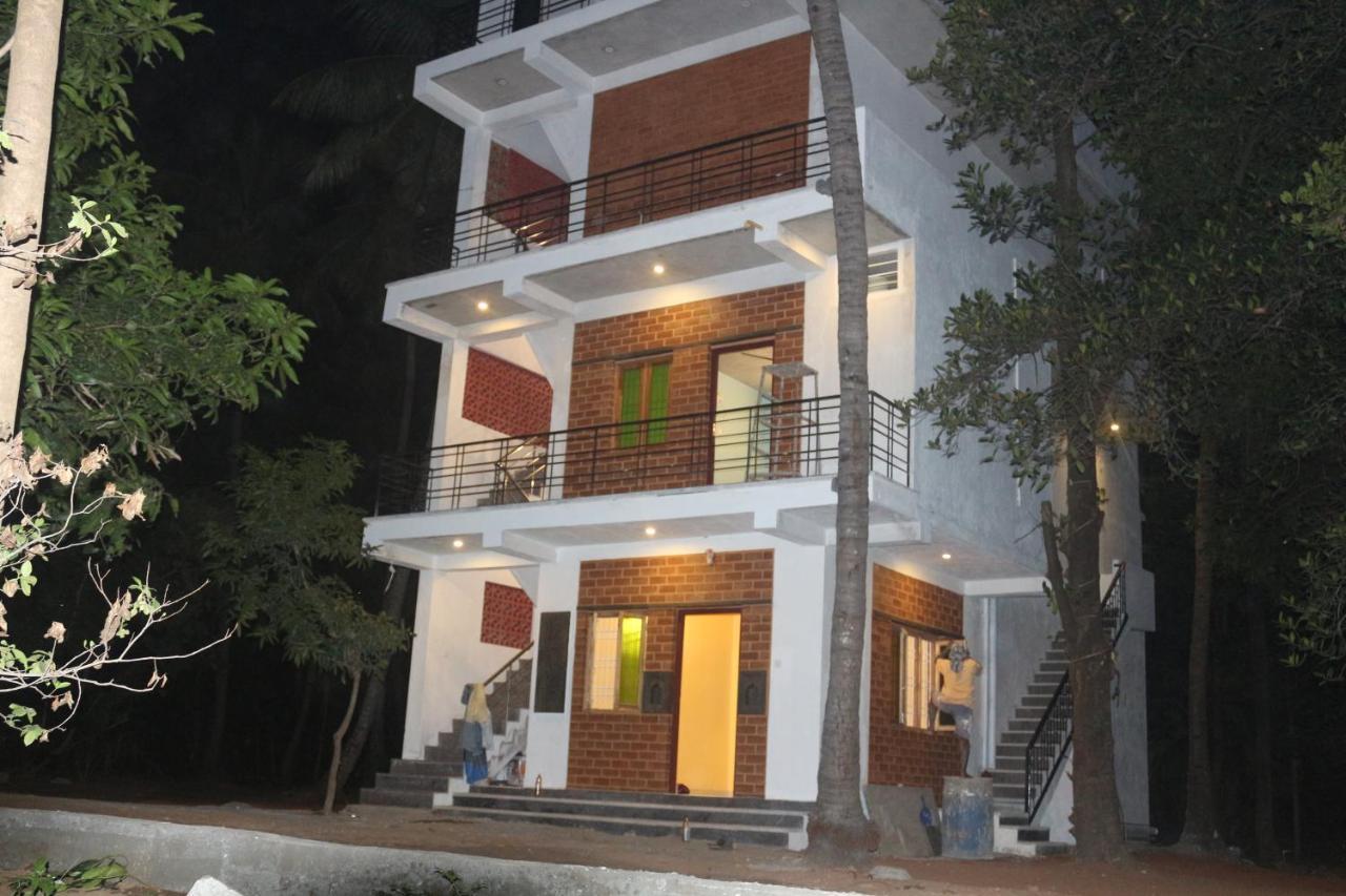 Evergreen Paradise Pondicherry Esterno foto