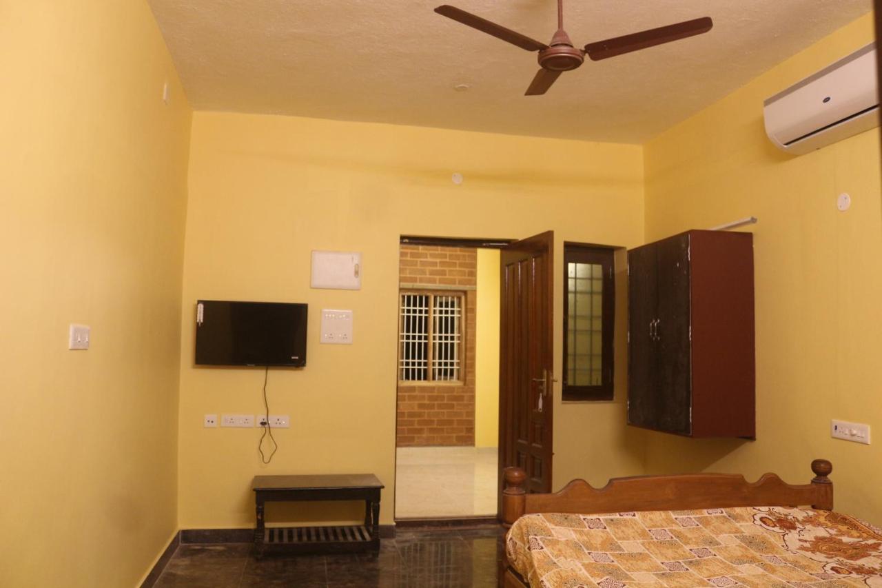Evergreen Paradise Pondicherry Esterno foto